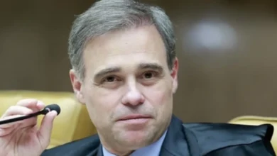 André Mendonça recebe relatório da PF sobre caso Master 4 André Mendonça recebe relatório da PF sobre caso Master