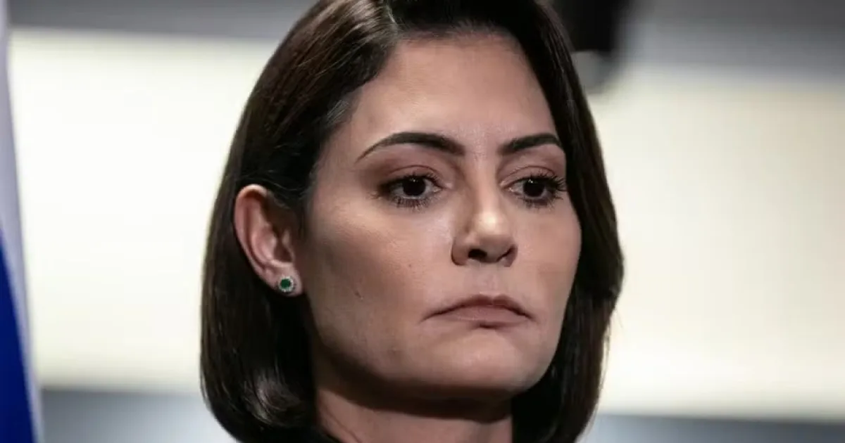 Bolsonarismo em crise? Post de Michelle sobre banana frita após cobranças de Eduardo ganha destaque