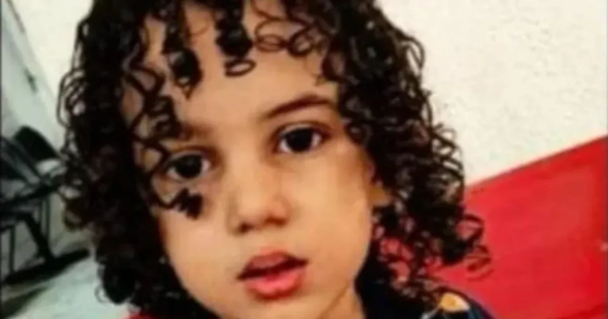 Criança autista de 5 anos é achada em córrego e perícia investiga o caso