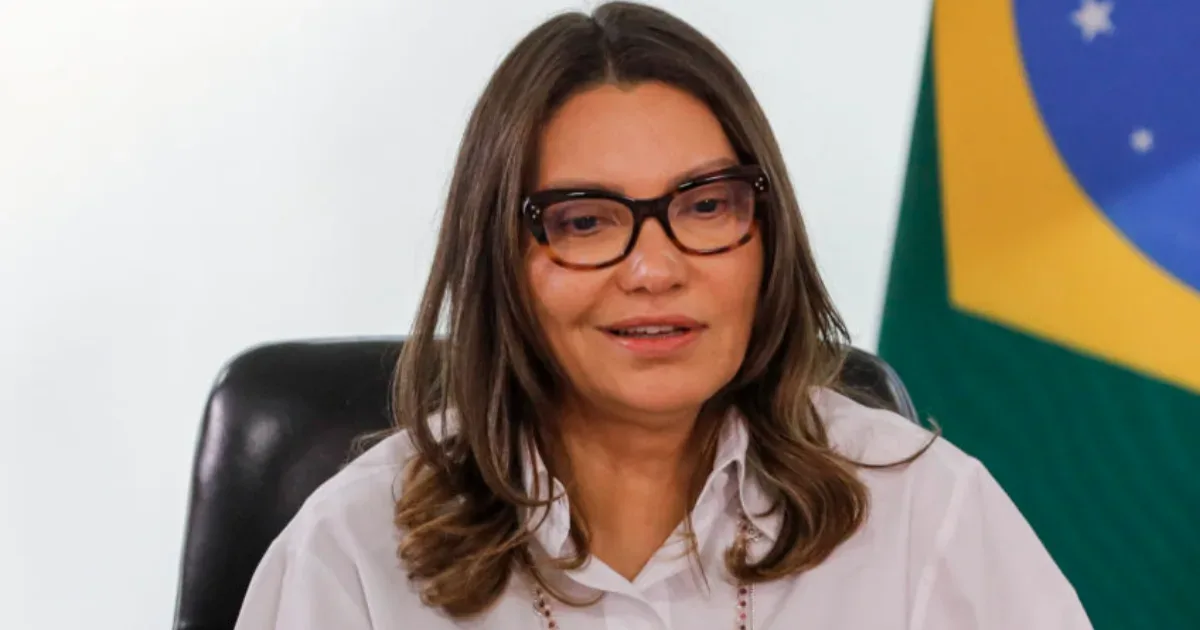 Deputado pede explicações sobre suposta situação envolvendo a Janja