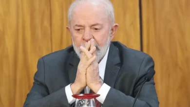 Desaprovação do governo Lula oscila para cima e segue maior que a aprovação, aponta pesquisa