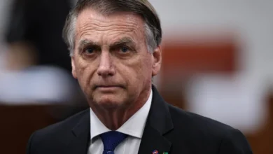 Enquanto Lula é homenageado no carnaval, veja o que fizeram com Bolsonaro