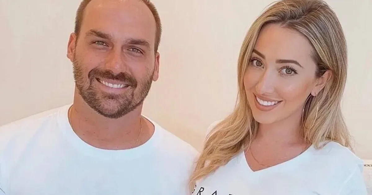 Esposa de Eduardo Bolsonaro confirma comunicado sobre o marido