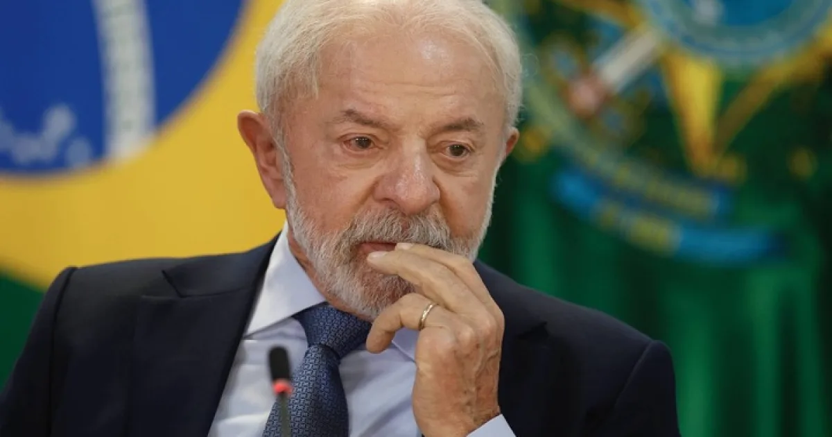 Flávio Bolsonaro tem alta em pesquisas no Carnaval e assusta aliados de Lula