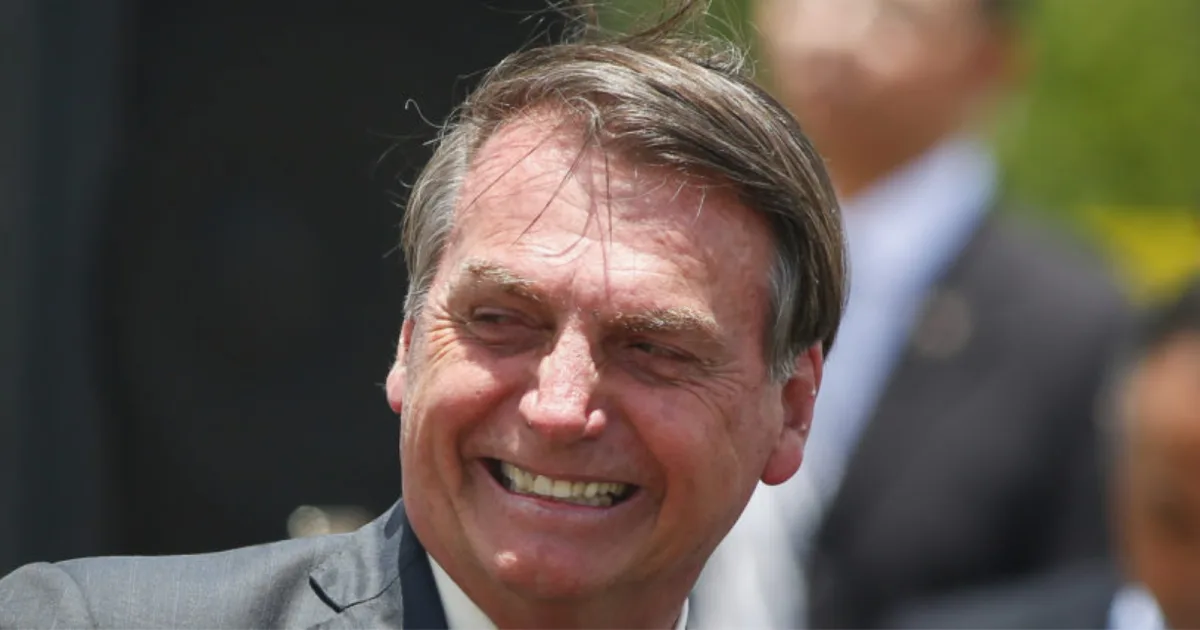 Jair Bolsonaro recebe autorização judicial para tratamento médico