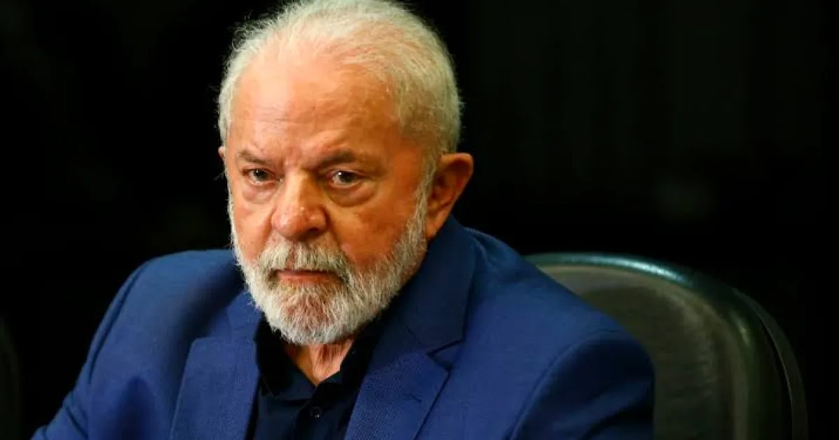 Lula diz que homenagem da Acadêmicos de Niterói, rebaixada no Carnaval, foi extraordinária