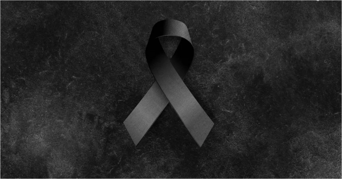 Menino de 3 anos morre engasgado com pirulito, deixando a família arrasada