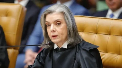 Ministra Cármen Lúcia rejeita pedidos da defesa de Bolsonaro