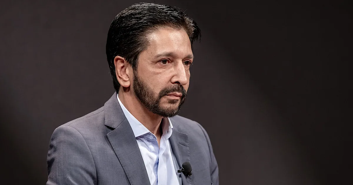 Nunes afirma a Flávio que Bolsonaro é “difícil”