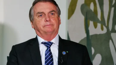 O que Bolsonaro disse a aliados sobre o desfile de Lula na Sapucaí