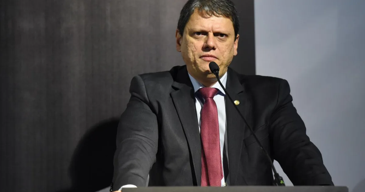 Tarcísio diz que conversou com Moraes sobre prisão domiciliar para Bolsonaro 1 Tarcísio diz que conversou com Moraes sobre prisão domiciliar para Bolsonaro