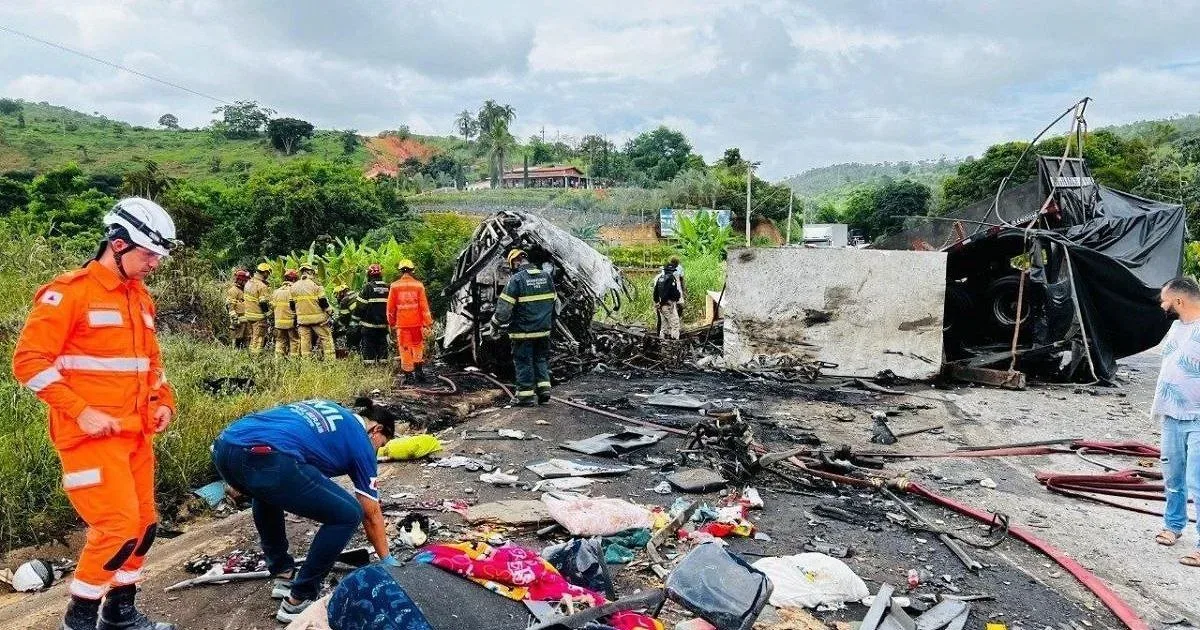 Tragédia em Minas Gerais soma 64 mortos e cinco desaparecidos 1 Tragédia em Minas Gerais soma 64 mortos e cinco desaparecidos