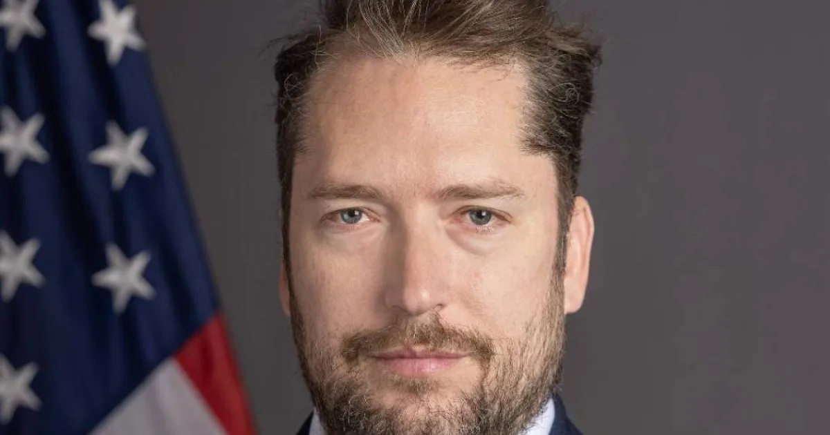 Trump nomeia secretário de extrema direita para supervisionar Brasil; entenda