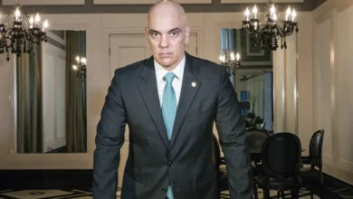 A bancada do partido Novo pretende protocolar um pedido de impeachment contra Moraes