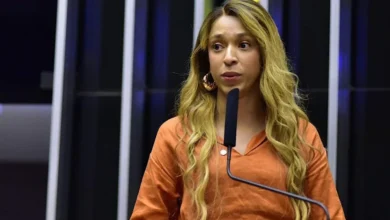 Abaixo-assinado contra Erika Hilton na presidência dos Direitos da Mulher chega a 100 mil assinaturas 4 Abaixo-assinado contra Erika Hilton na presidência dos Direitos da Mulher chega a 100 mil assinaturas