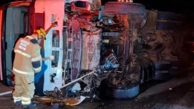 Acidente fatal em Goiás: mãe e filho morrem em colisão entre carro e carreta