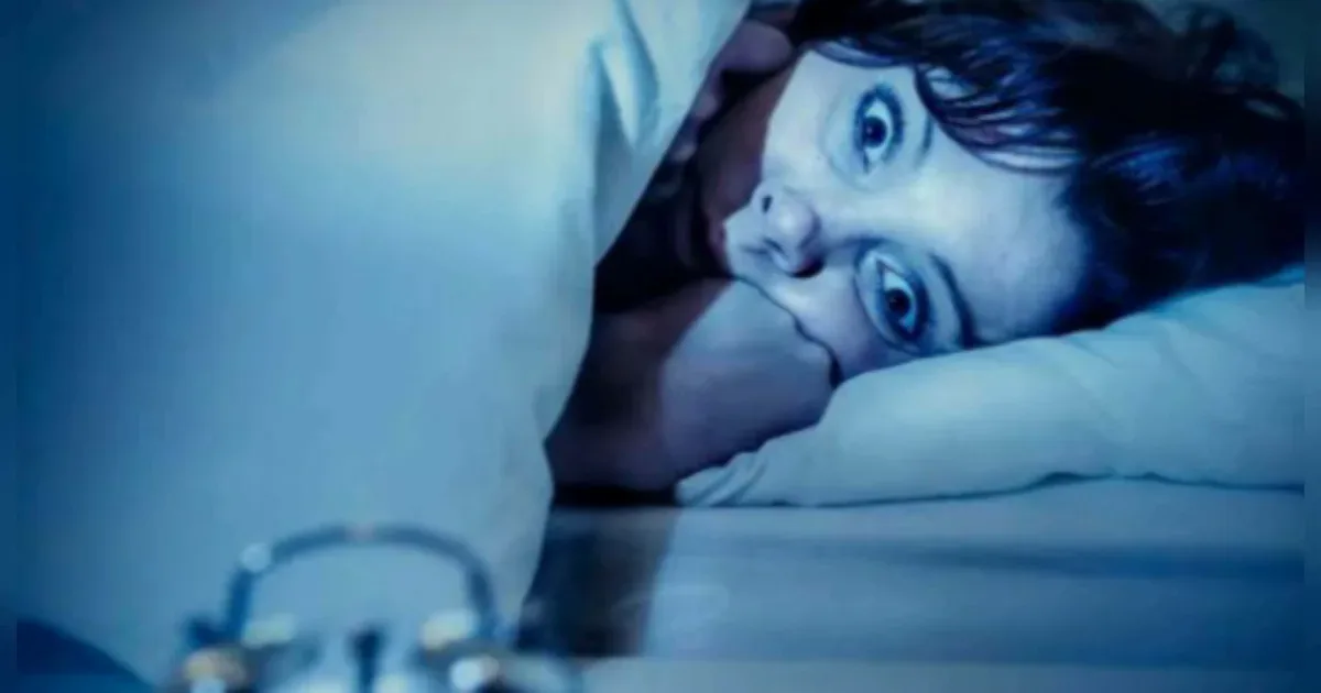 Acorda no meio da noite? Veja o que seu corpo tenta te contar