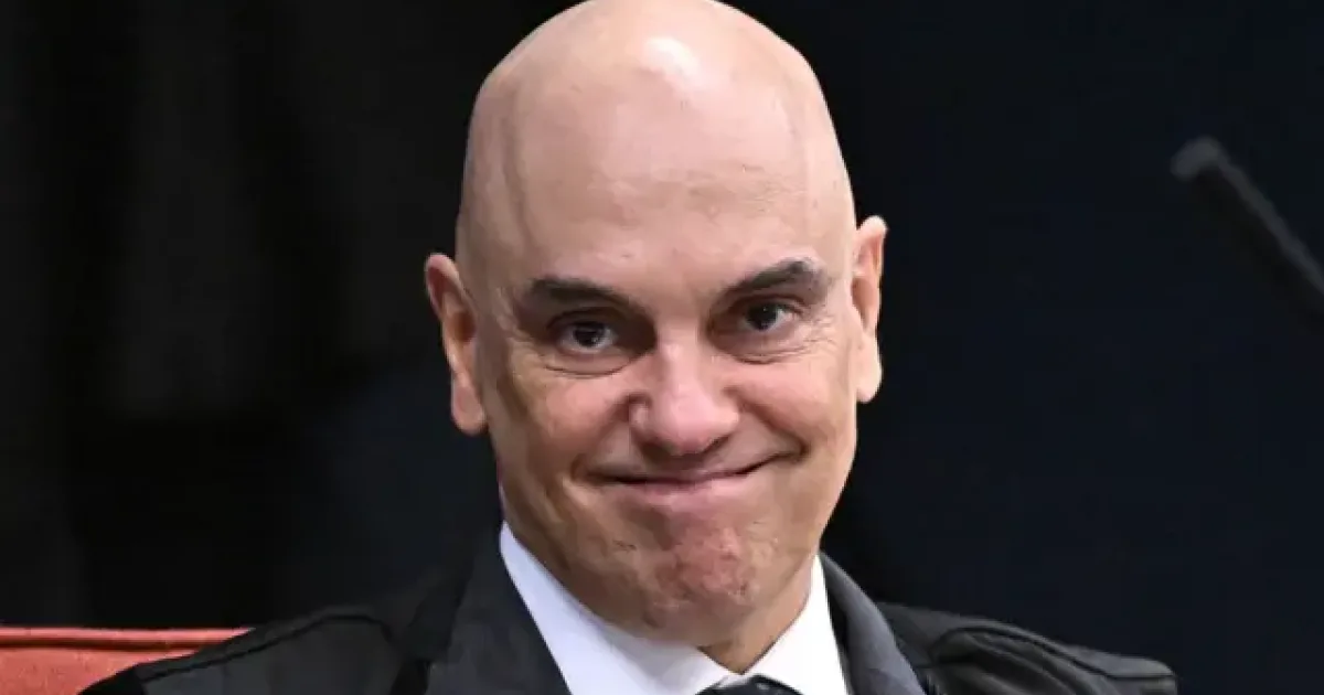 Alexandre de Moraes se manifesta sobre Flávio Bolsonaro e causa repercussão, diz metrópoles