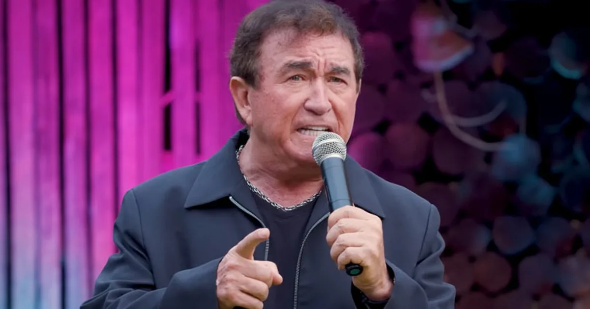 Amado Batista publicou mensagem horas antes da morte de Lorena