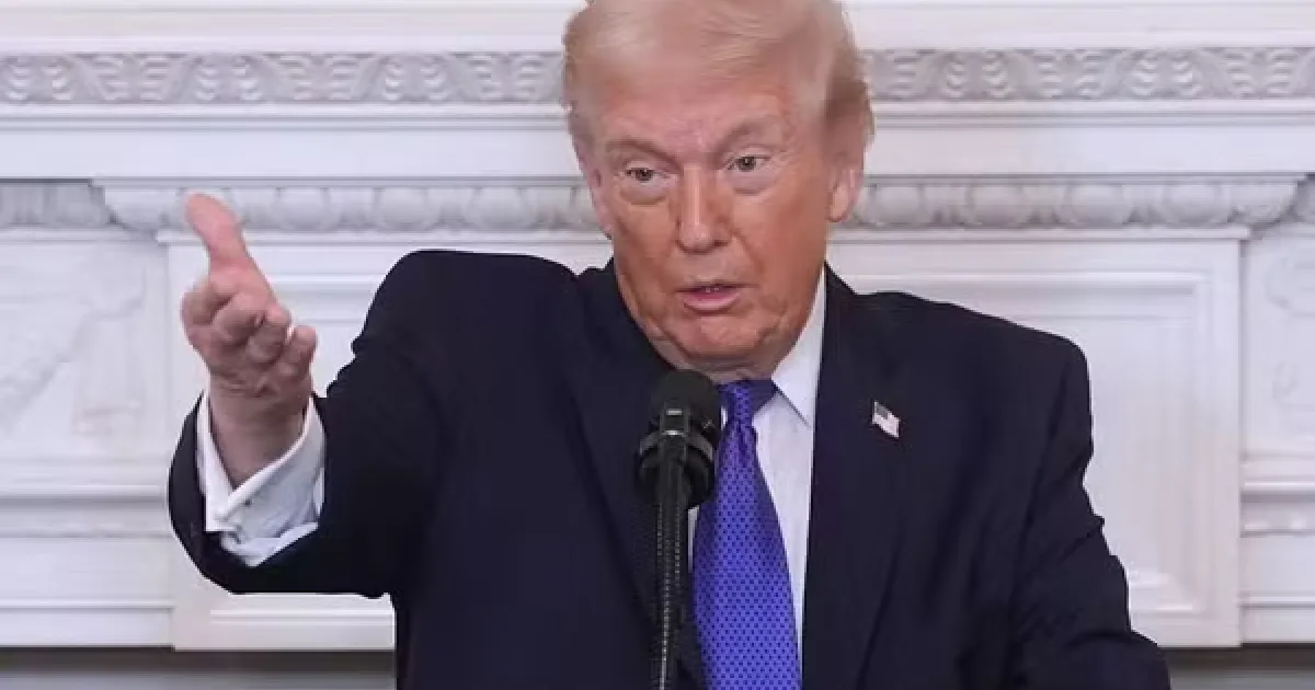 Antes de iniciar guerra contra o Irã, Trump anuncia novo alvo: “Tomada amigável” 1 Antes de iniciar guerra contra o Irã, Trump anuncia novo alvo: “Tomada amigável”