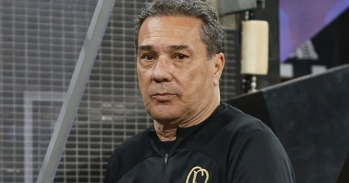 Atualização médica revela condição de Luxemburgo internado na UTI 1 Atualização médica revela condição de Luxemburgo internado na UTI