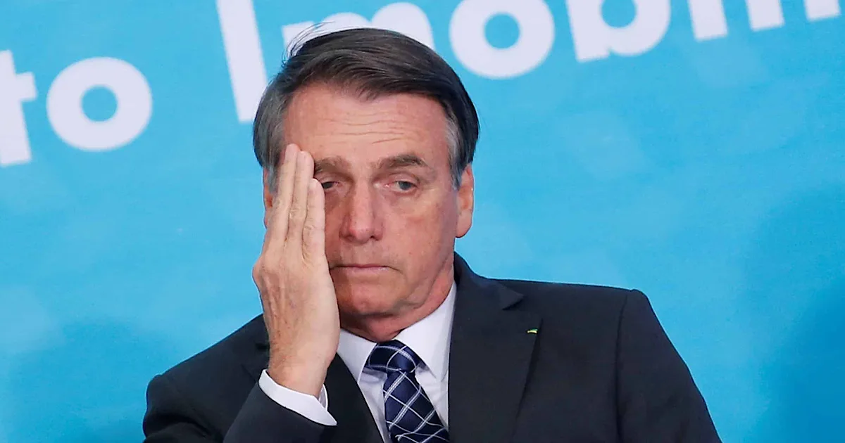 Bolsonaro: médico cita melhora progressiva e defende prisão domiciliar