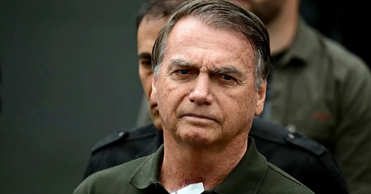 Bolsonaro precisa aumentar a dose de antibióticos, diz boletim 1 Bolsonaro precisa aumentar a dose de antibióticos, diz boletim