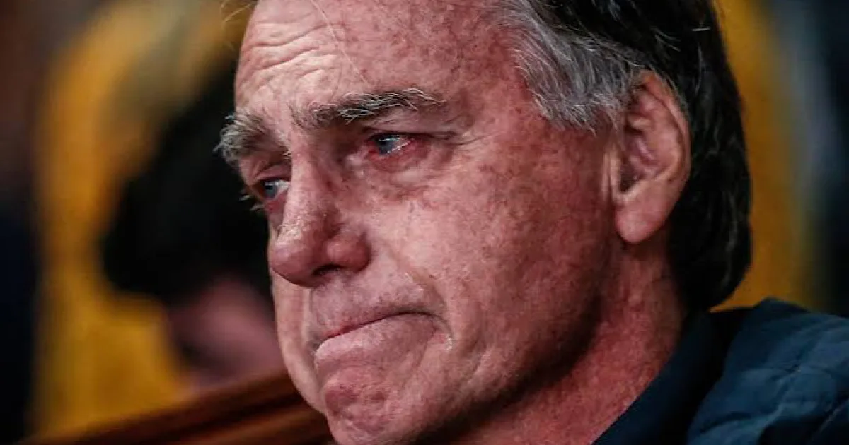 Bolsonaro tem alta da UTI e é transferido para o quarto