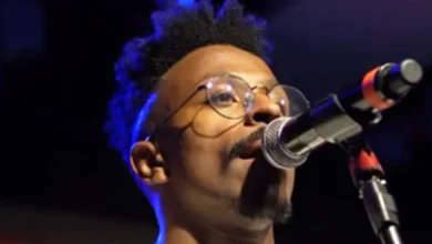 Cantor morre aos 35 anos após luta contra doença e deixa filho de 3 anos