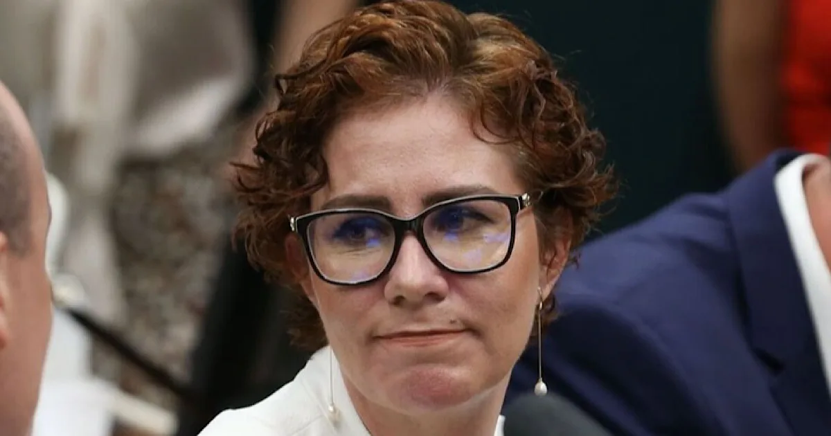 Carla Zambelli: Justiça italiana decide pela extradição da ex-deputada 1 Carla Zambelli: Justiça italiana decide pela extradição da ex-deputada