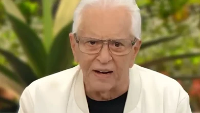 Carlos Alberto de Nóbrega recebe alta hospitalar