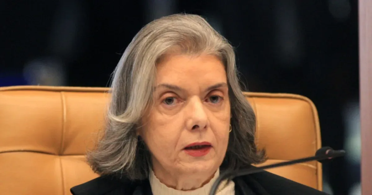 Cármen Lúcia abre divergência contra Fux no STF