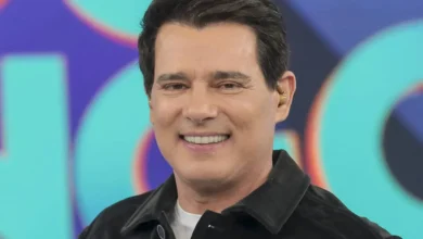 Celso Portiolli demonstra apoio ao Ratinho