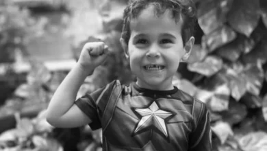 Criança de três anos morre afogada em piscina de casa