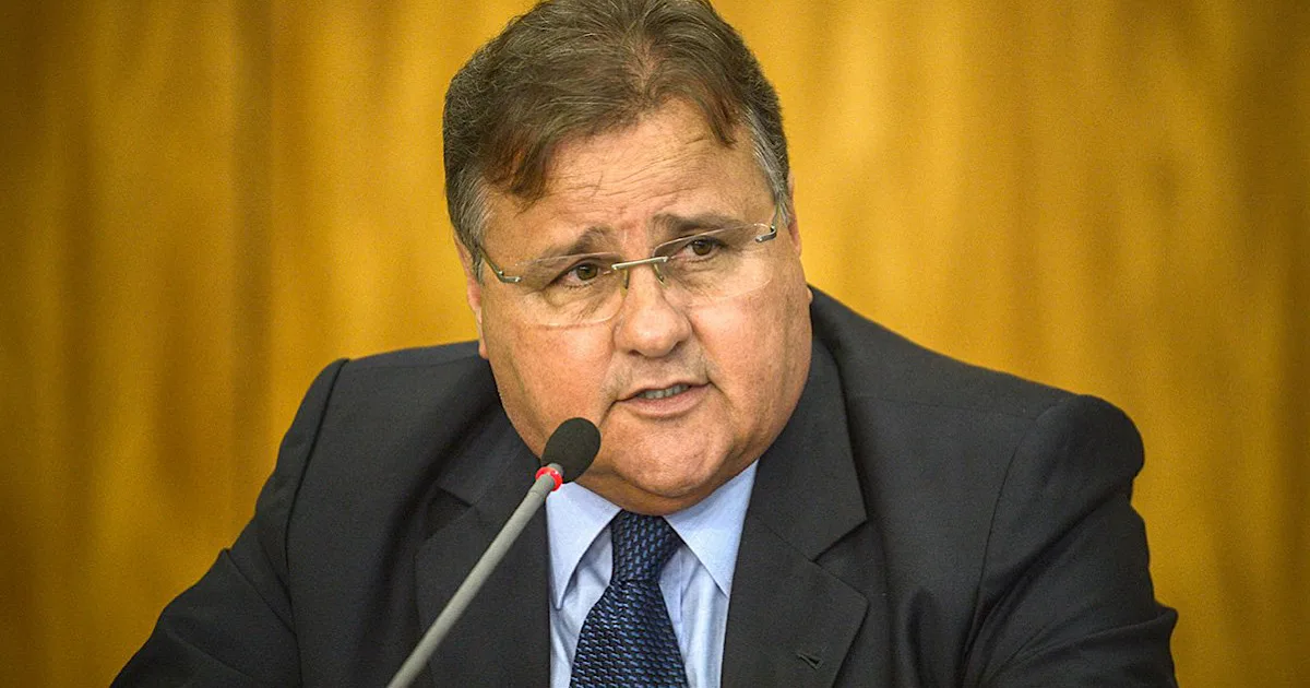 Ex-ministro de Lula diz que ele abusa do direito de falar besteira