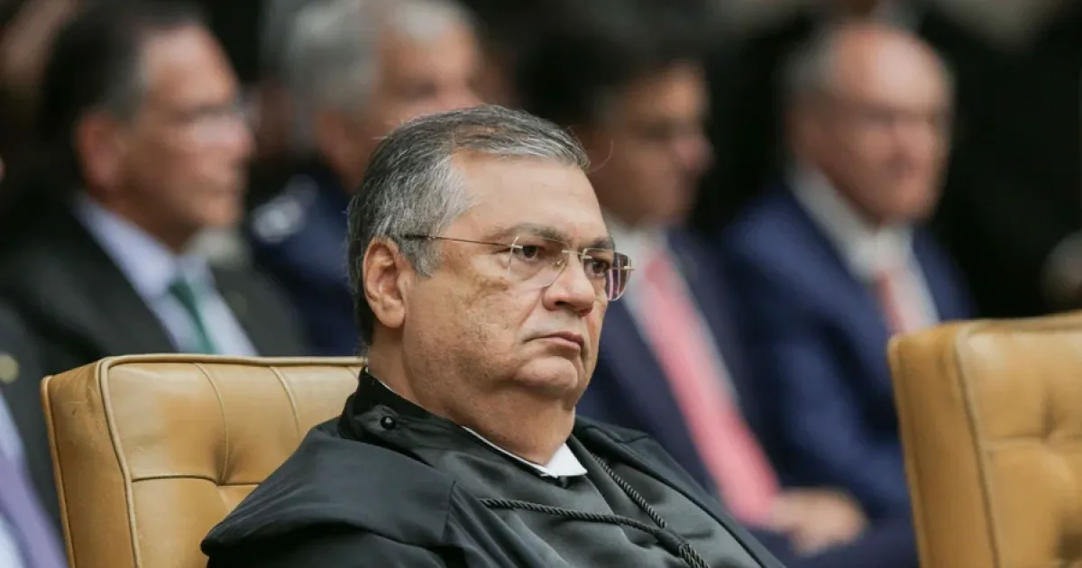 Flávio Dino surpreende com decisão que envolve Lulinha, filho do Lula; entenda