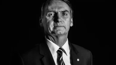 Internado, Bolsonaro apresenta novo pedido ao STF