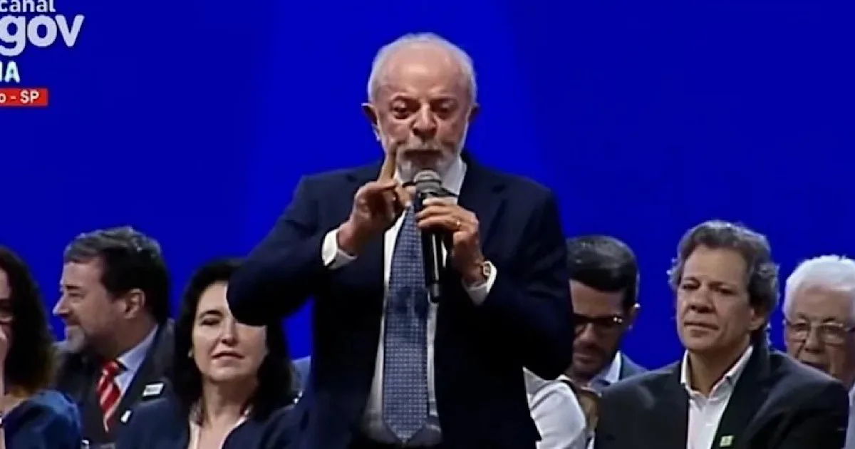 Lula cita “bandidos” por trás de alta nos combustíveis e cobra governadores