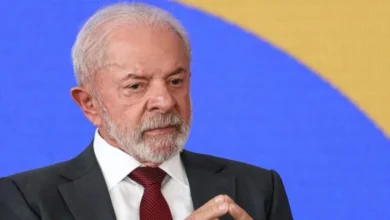 Mesmo sob pressão, Lula opta por reavaliar cenário 3 Mesmo sob pressão, Lula opta por reavaliar cenário