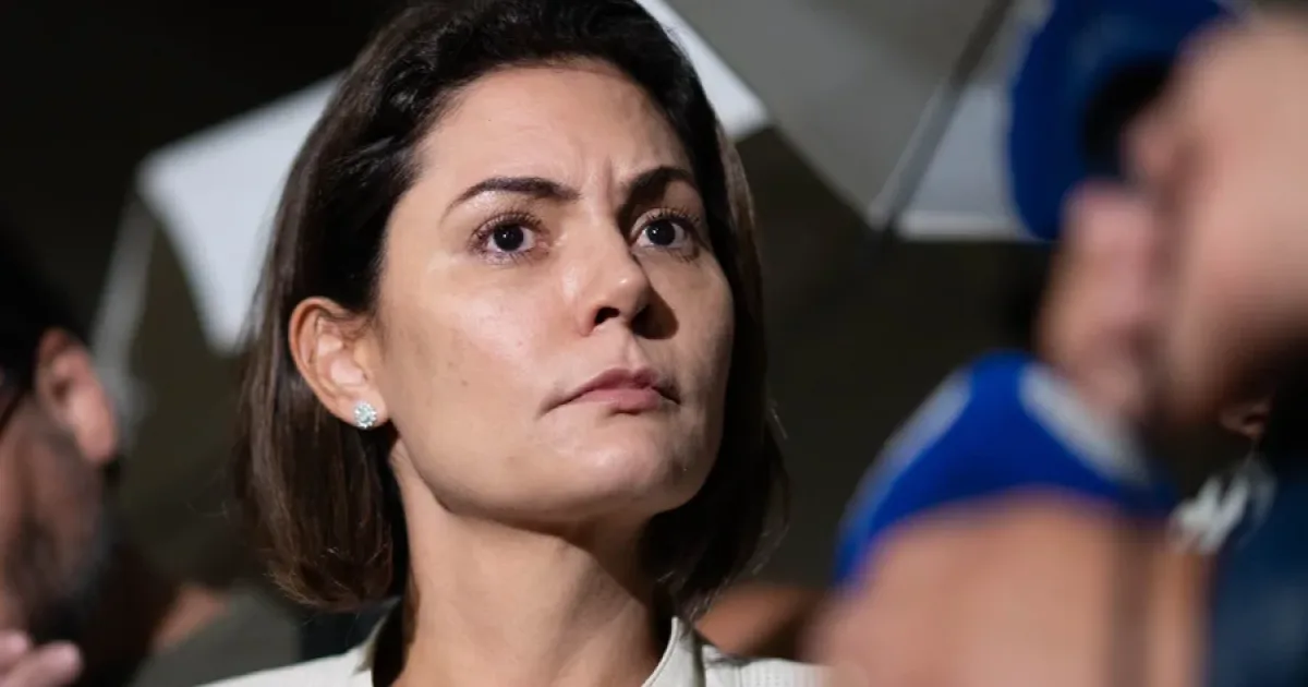 Michelle Bolsonaro entrega injustiças a Deus em reação a carta de defesa do ex-Presidente