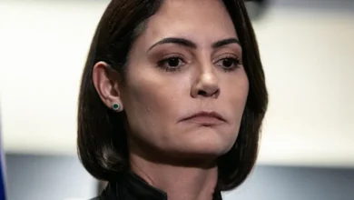 Michelle diz que passou por “pequeno” procedimento cirúrgico 2 Michelle diz que passou por “pequeno” procedimento cirúrgico