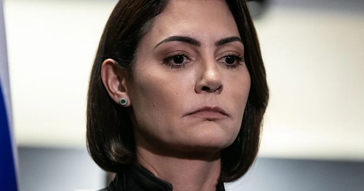 Michelle diz que passou por “pequeno” procedimento cirúrgico 1 Michelle diz que passou por “pequeno” procedimento cirúrgico