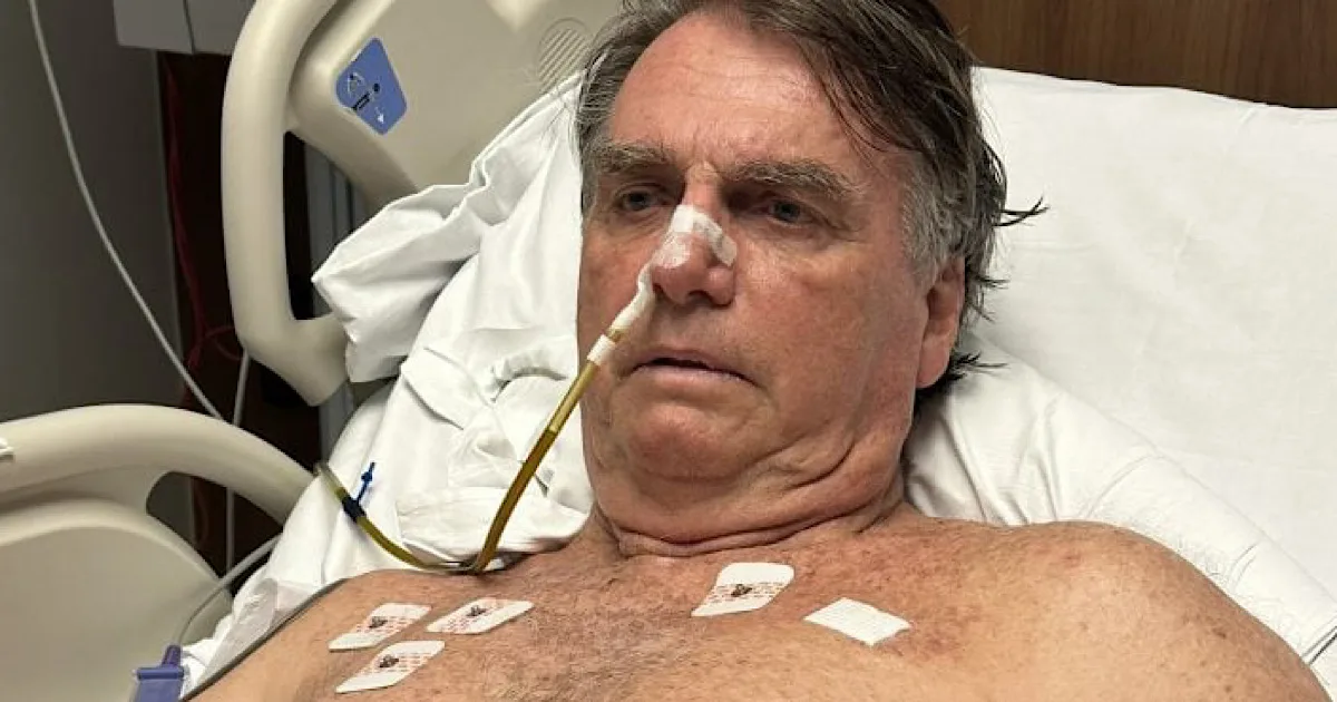 Michelle e Laura Bolsonaro acompanham o ex-presidente na UTI 1 Michelle e Laura Bolsonaro acompanham o ex-presidente na UTI