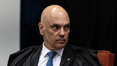 Moraes diz que visitas atestam boa saúde e nega prisão domiciliar a Bolsonaro 2 Moraes diz que visitas atestam boa saúde e nega prisão domiciliar a Bolsonaro