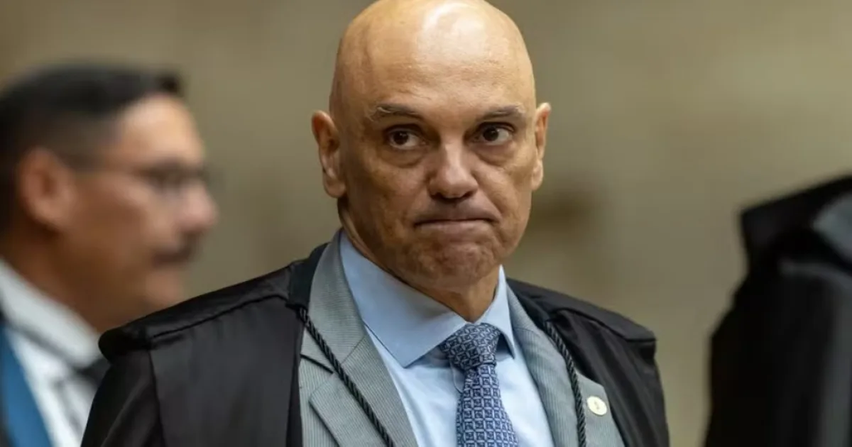 Moraes voltou atrás na decisão de assessor de Trump visitar Bolsonaro; entenda