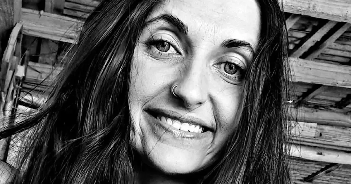 Mulher morre após carro colidir contra poste em Rio do Sul 1 Mulher morre após carro colidir contra poste em Rio do Sul