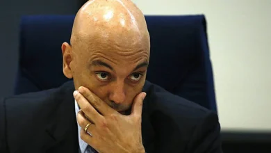 PF descarta indícios de crime em mensagens entre Moraes e Vorcaro