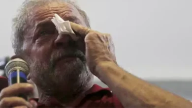 Presidente Lula é alvo de manifestação inusitada de população