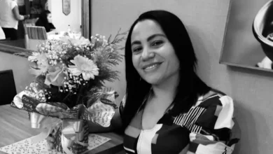 Professora morre em acidente envolvendo carreta e moto no Baixo Sul da Bahia