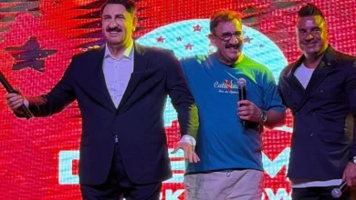 Ratinho é homenageado após polêmica 3 Ratinho é homenageado após polêmica